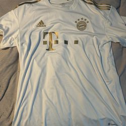 white and gold bayern munich jersey