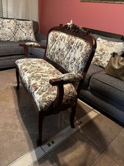 Sofa Chico/ Acccent Chair