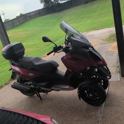 2009 Piaggio MP3 500 13k Miles
