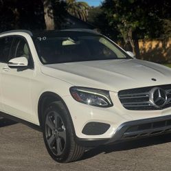2019 Mercedes-Benz GLC GLC 300