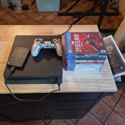 PS4 Slim 500GB + 2TB Ext Storage