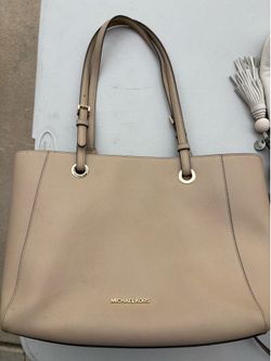 Micheal Kors Bag