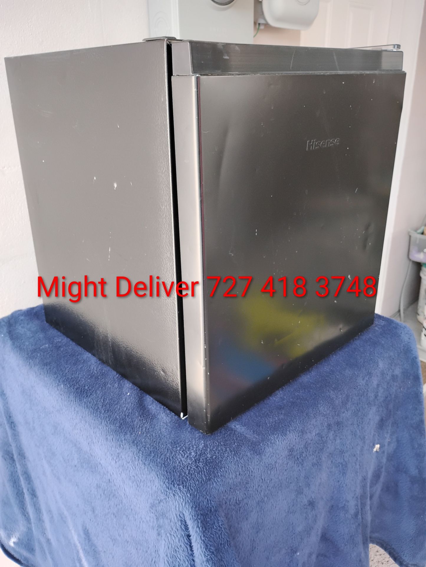 Mini Fridge/Freezer-Works Great Very Clean Might Deliver