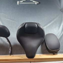 Triumph Speedmaster Comfort Rider Seat -

With Other  Parts