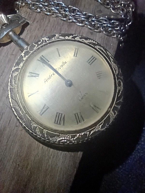 Swiss Made 17 Jewel Pocket Watch