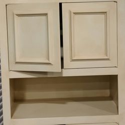 Large Cabinet upper Section Has 2 Glass Shelves