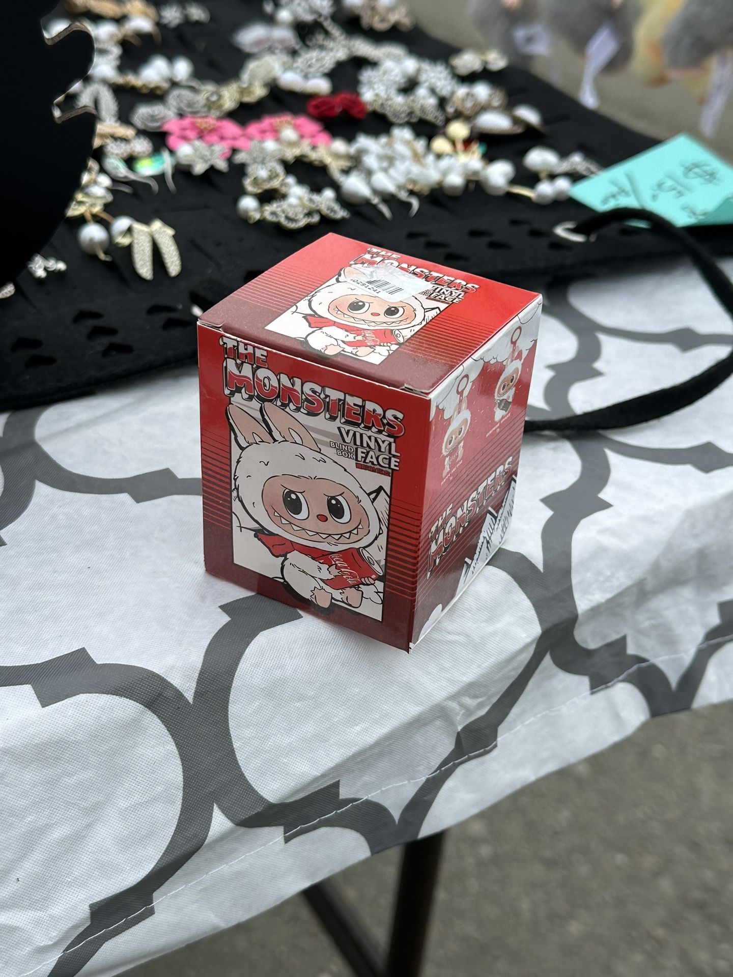 Blind box Labubu