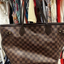 Louis Vuitton Inventpdr Malletra Paris Women Hand Bag for Sale in  Woodbridge, VA - OfferUp