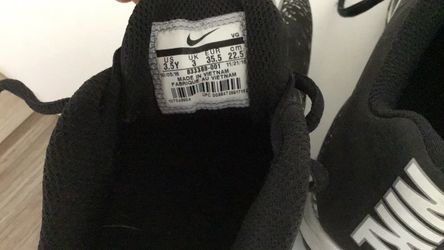 Childs nike cleats 3.5y