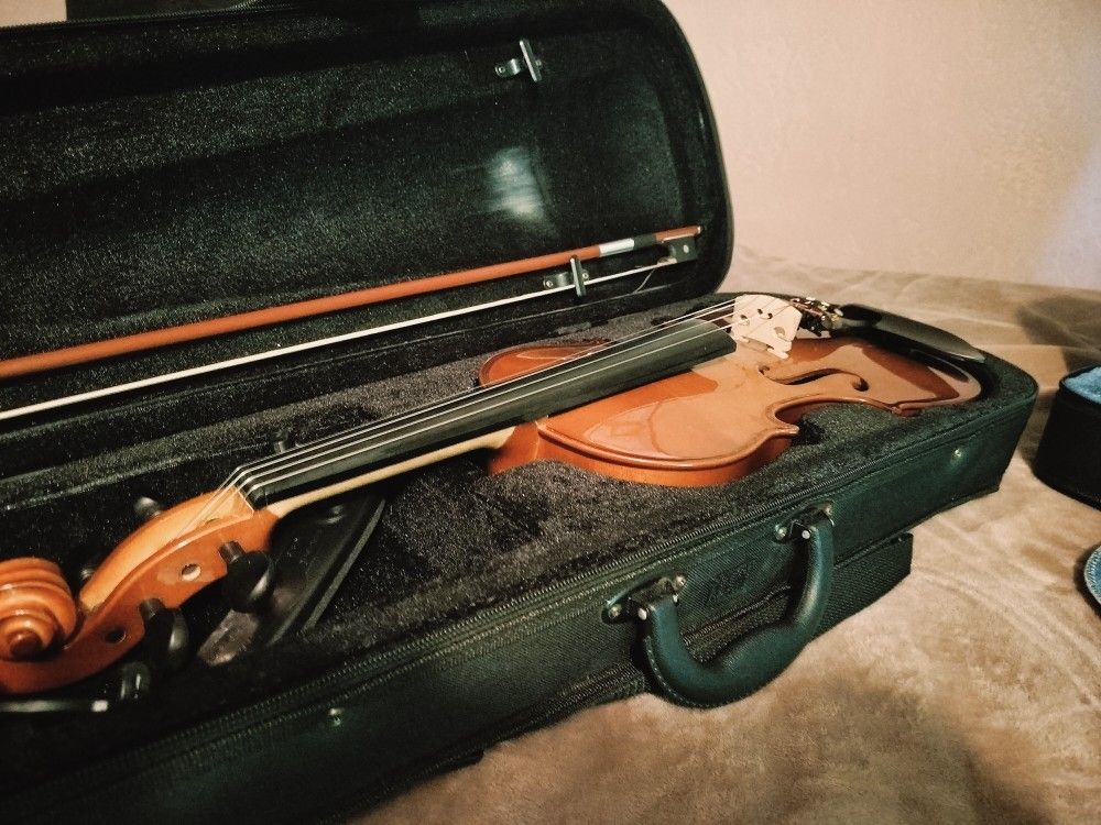 Cecilio Violins