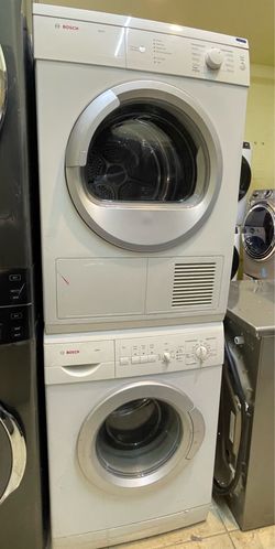 Bosh 24” Stackable Front Load Washer and Dryer Electric