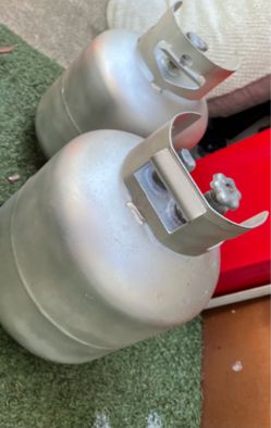 2 propane tanks