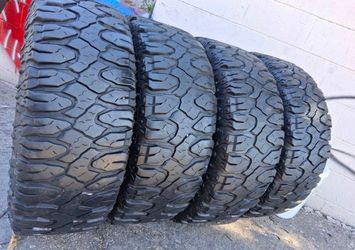 35x12.50/20 Patagonia vendo un set de llantas usadas excelente condiciones de vida las 4 ✅🤩I am selling a set of used tires, all 4 in excellent livin