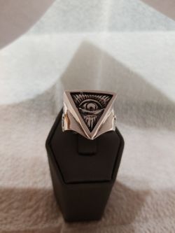 925 STERLING SILVER RING LLLUMINATI.