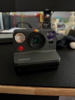Polaroid Now Instant Camera NEED GONE ASAP
