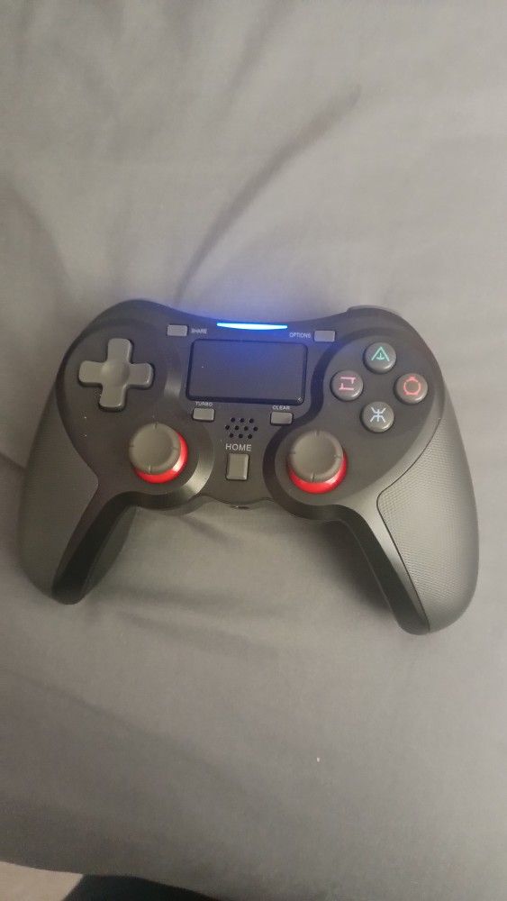 PS4 WIRELESS CONTROLLER