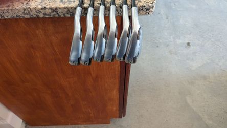 PXG 0311Xp Gen 5 Iron Set 5-pw project x cypher graphite shafts fifty 5.0 Regular Flex rh great shape pxg grips
