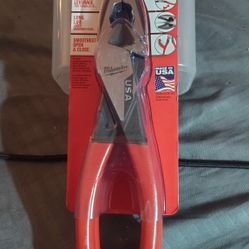 Milwaukee 9" Lineman Pliers, 8" Diagonal Pliers 2 Pack