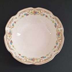 Vintage Mount Clemens "Mildred" Serving Bowl