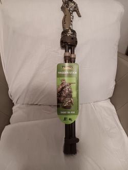 Tri-pod Optics Gaming stand
