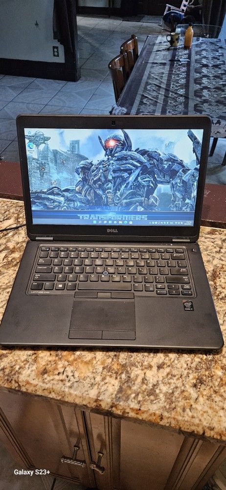 Laptop DELL LATITUDE