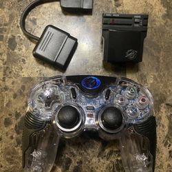 Pelican Chameleon Clear & Black Wireless Controller For PS2 W/ DONGLE