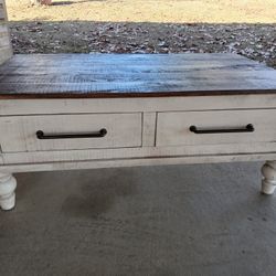 Solid Wood Cocktail Table with 4 Drawers