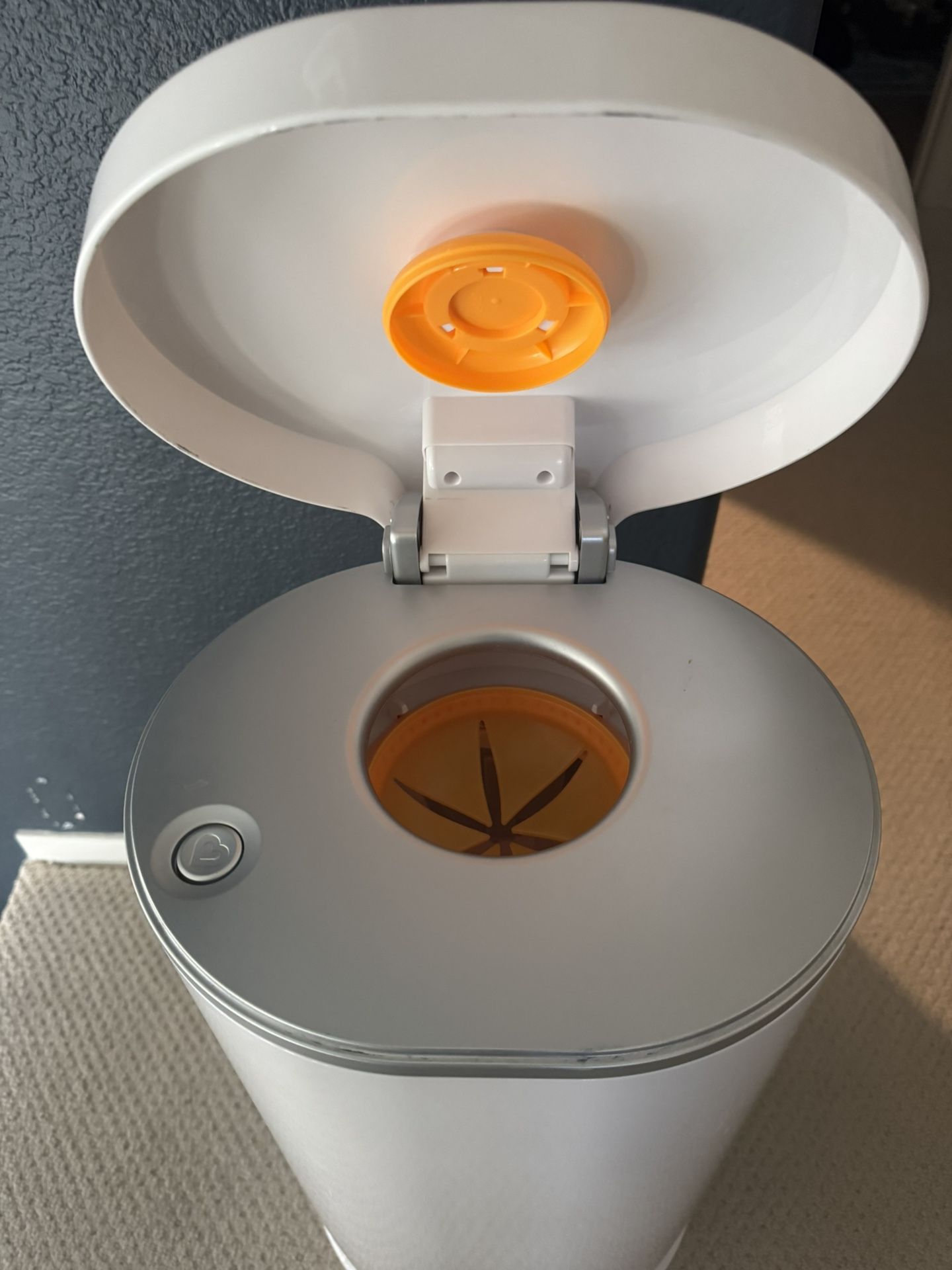 Munchkin Diaper Pail