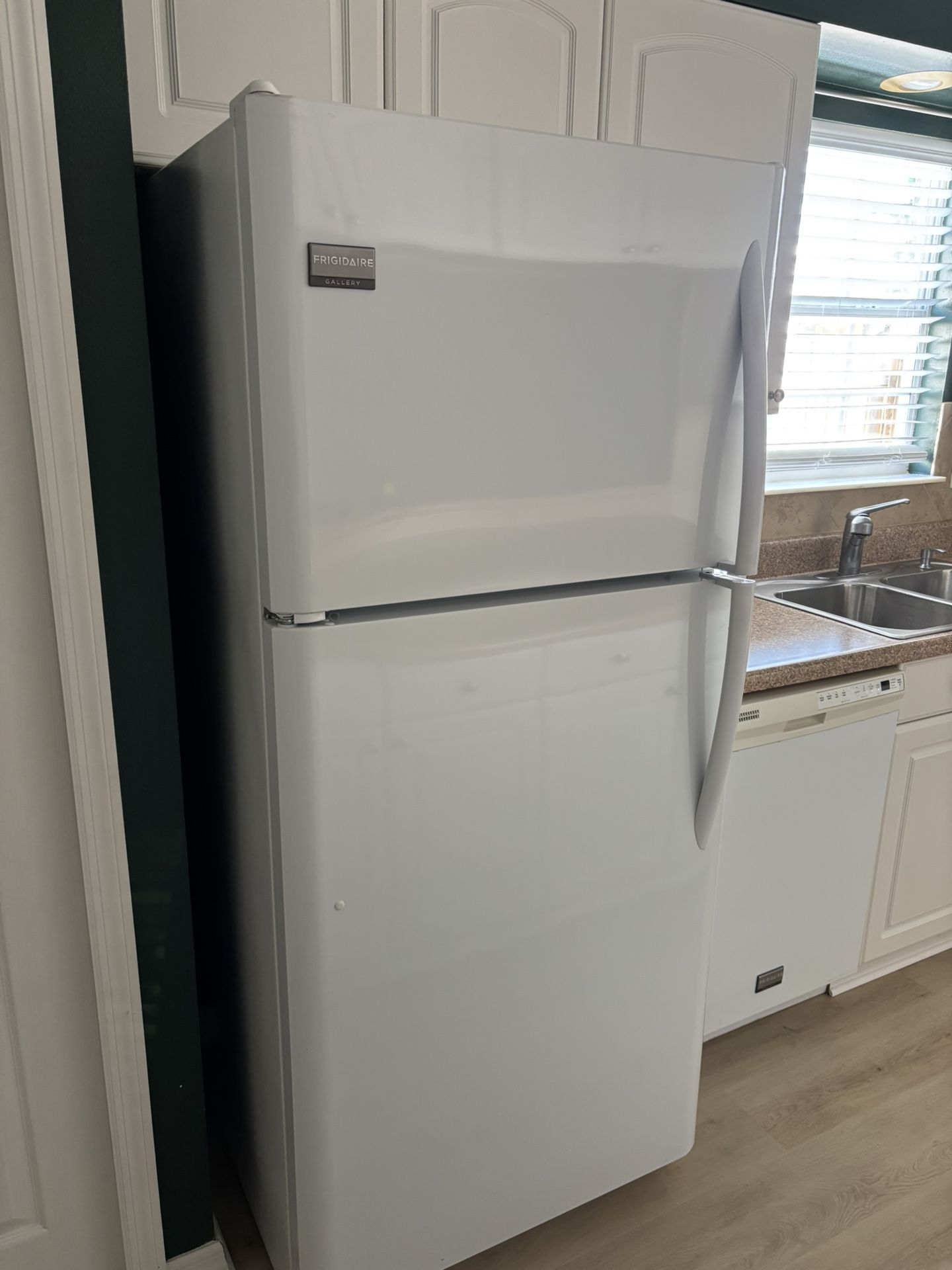 Kenmore Frigidaire Refrigerator