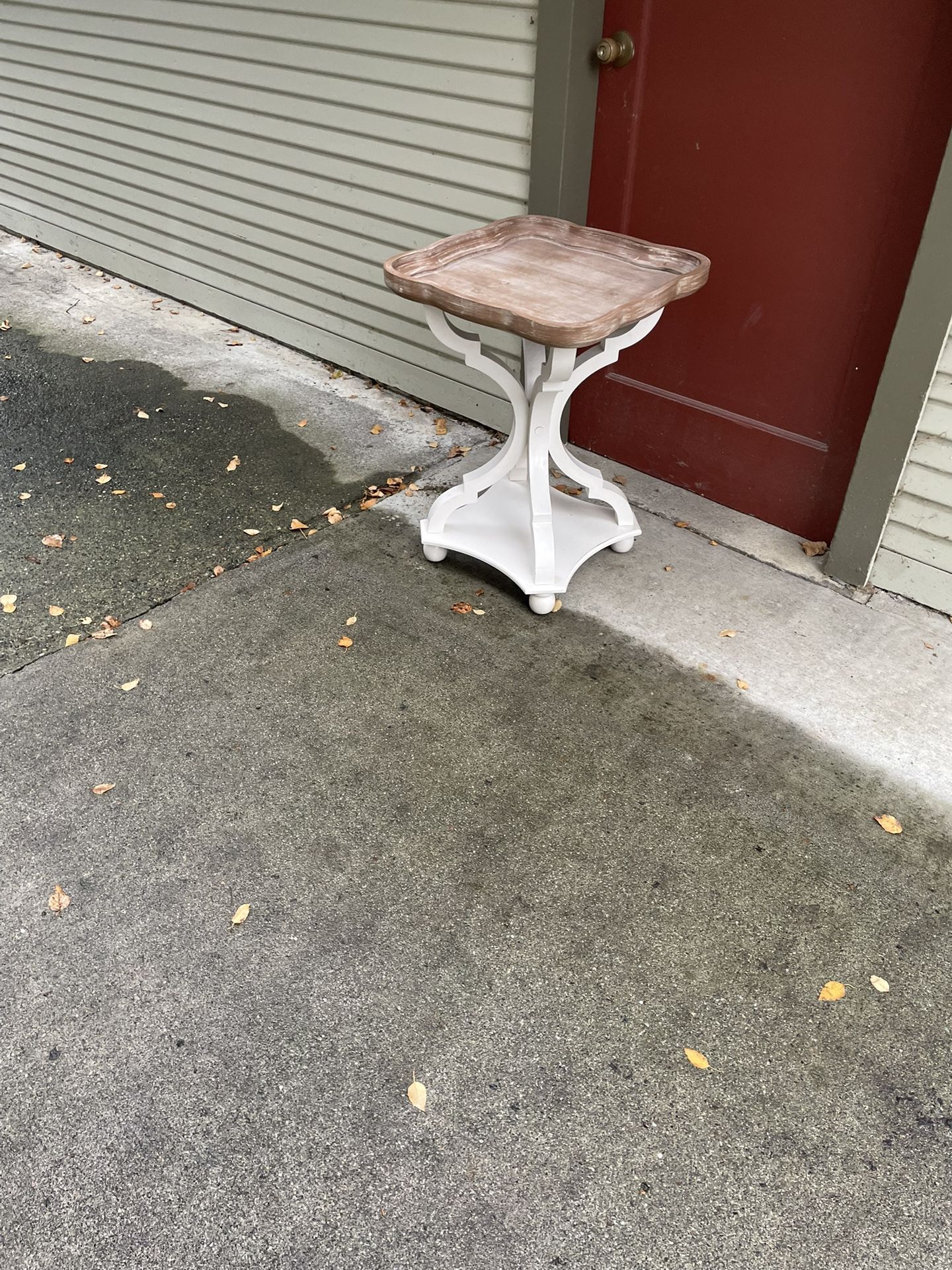Shabby Chic Vintage Looking End Table