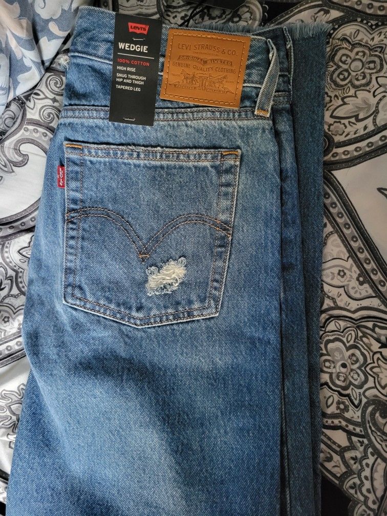 Womens Wedgie Levi's Jeans