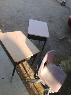 School desk and chairs  25$