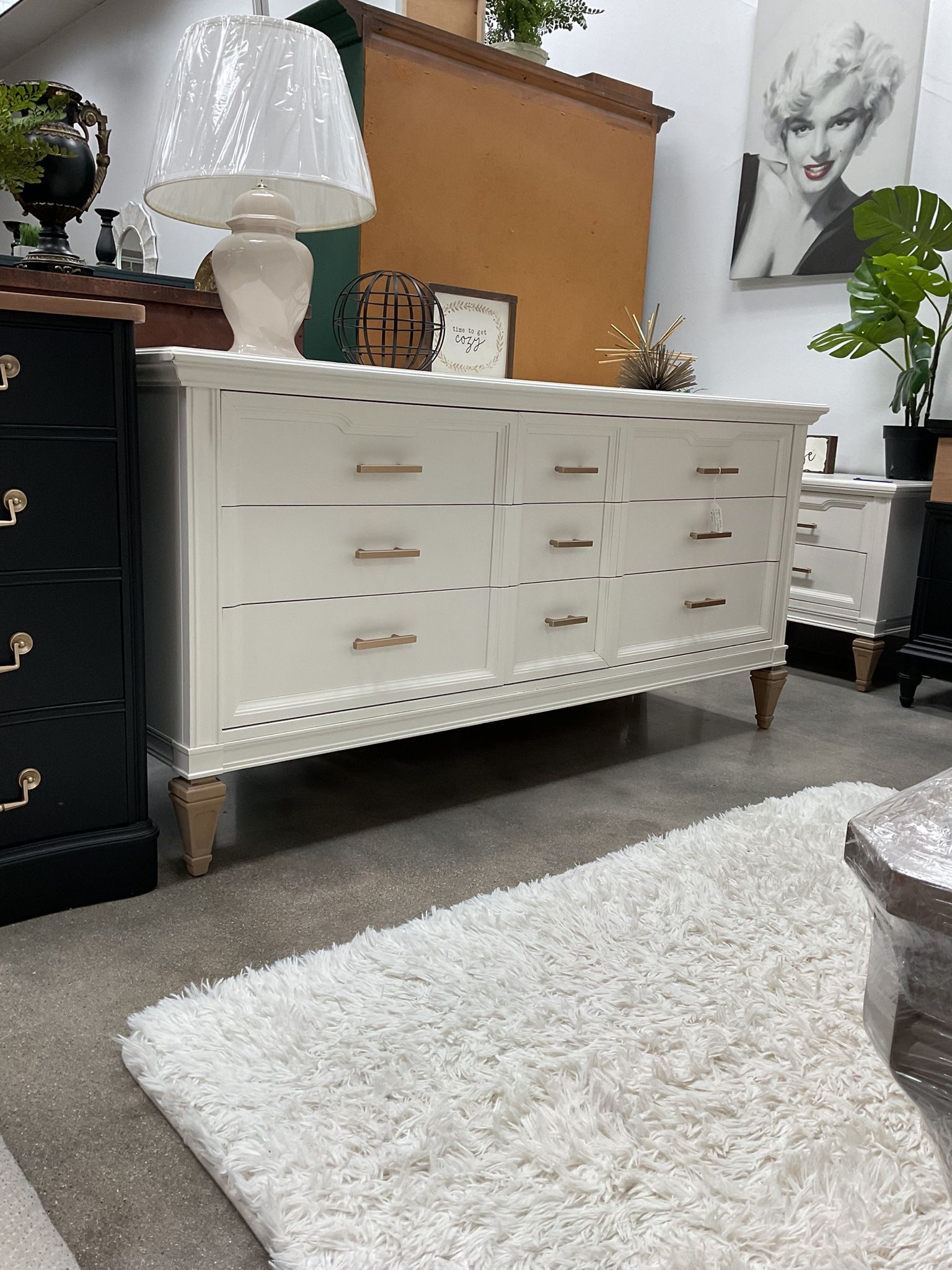 Wooden 9-drawers Modern Dresser/buffet/tv Cabinet 