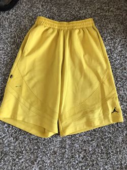 Jordan shorts size medium