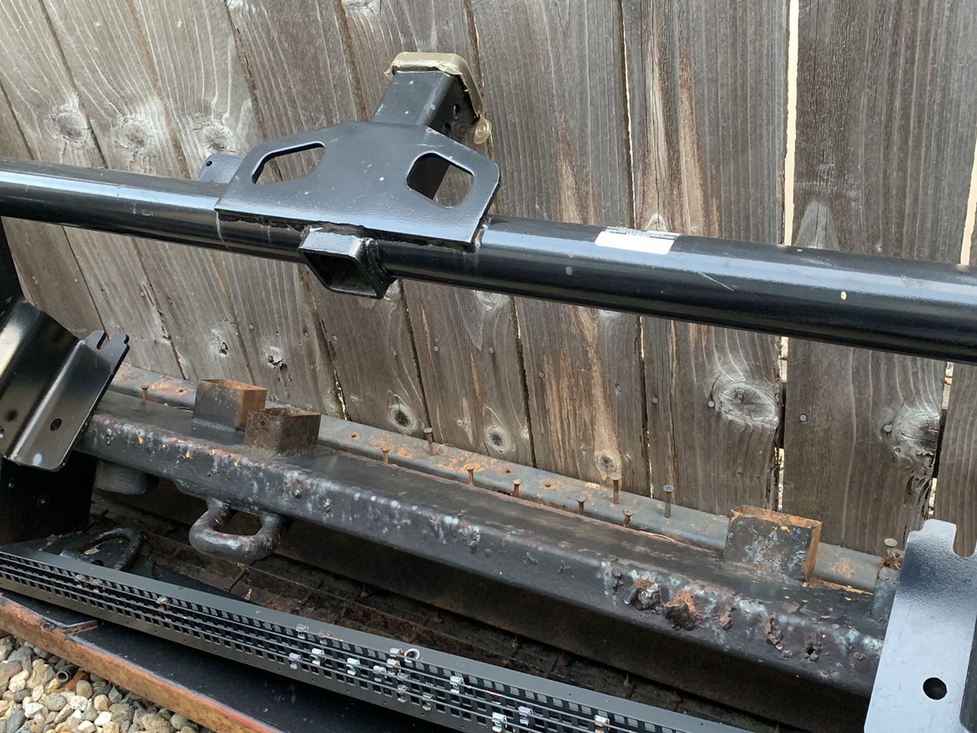 Complete Trailer Hitch for 2017 Jeep Cherokee