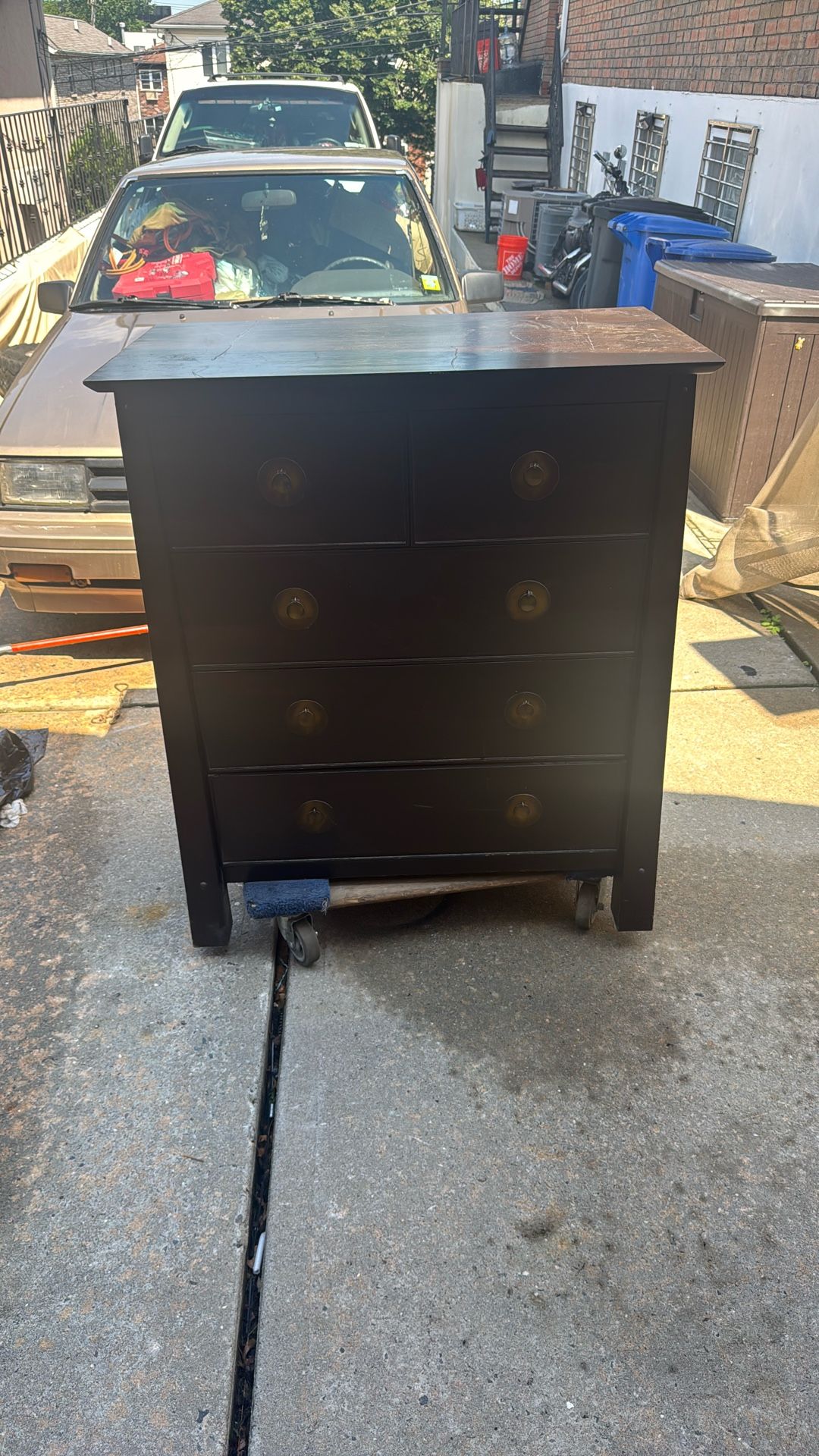 Pier 1 Shangahai Dresser