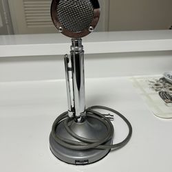 D104 tug stand non amplified