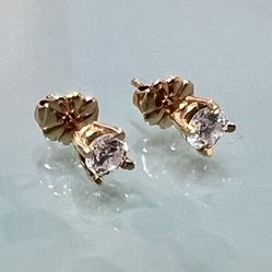 💎 Beautiful 14k Yellow Gold .47ct Diamond Stud Earrings