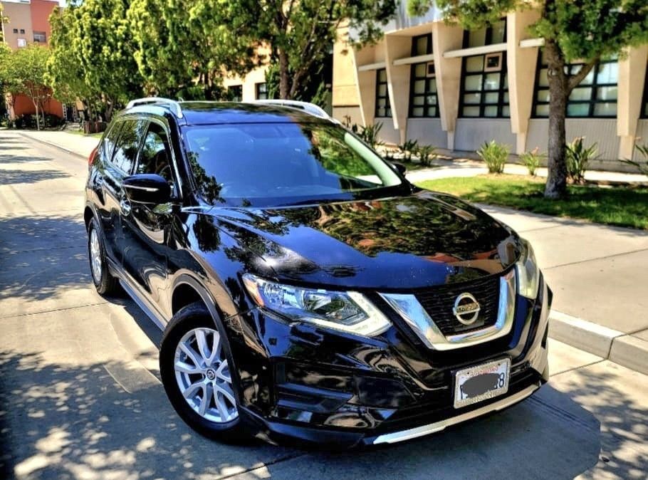 2017 NISSAN ROGUE SV