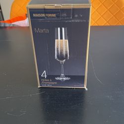 Champagne Flutes 