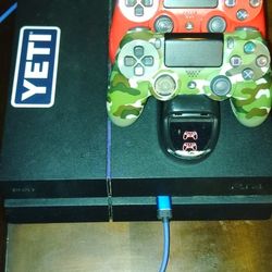 Ps4 W 2 Controller's 