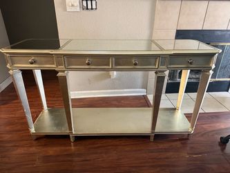 Entry way table