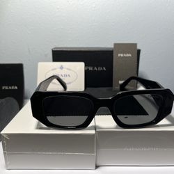 Prada SungIasses 