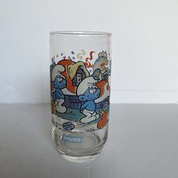 Vintage 1983 Smurf Glass