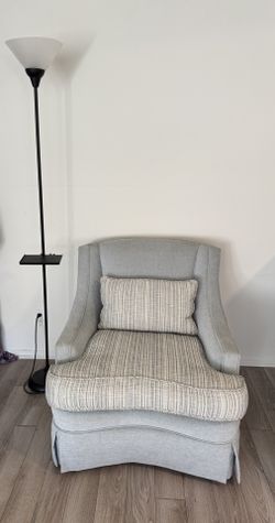 ***Weekend Special Bundle***Armchair&Floor Lamp