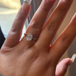 Size 9-10 Ring (not Real But Looks Real)