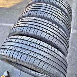 Set 235/60-18 Michelin 80% De Vida 