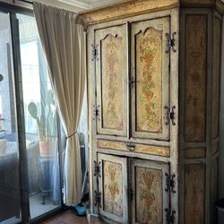 Armoire