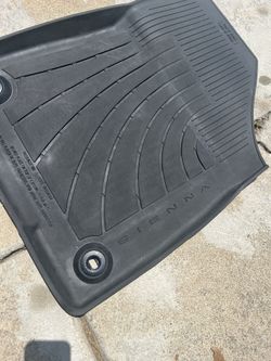 Toyota Sienna Mats 