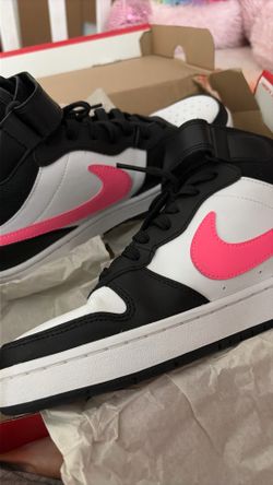 Nike Court Borough Mid 2 Size: 7y